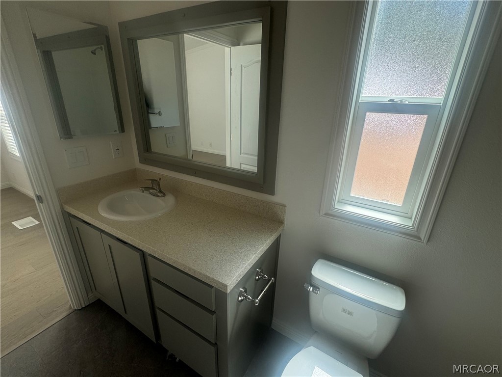 1336 La Crescenta Drive 2 Property Photo 4