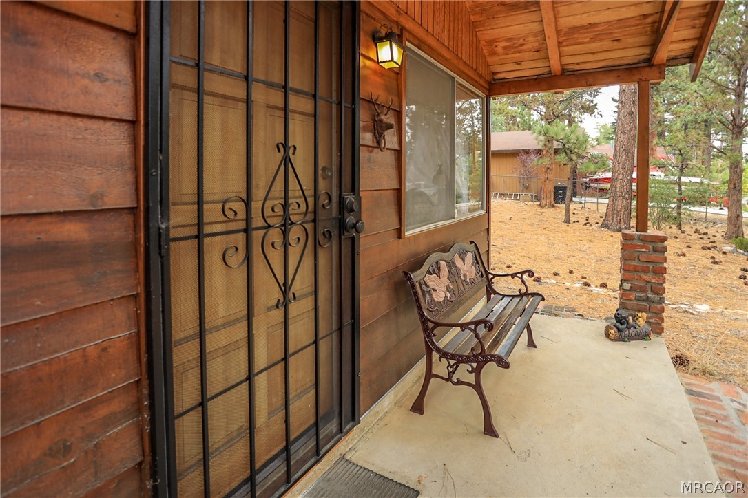 630 South Pine Lane Property Photo 3