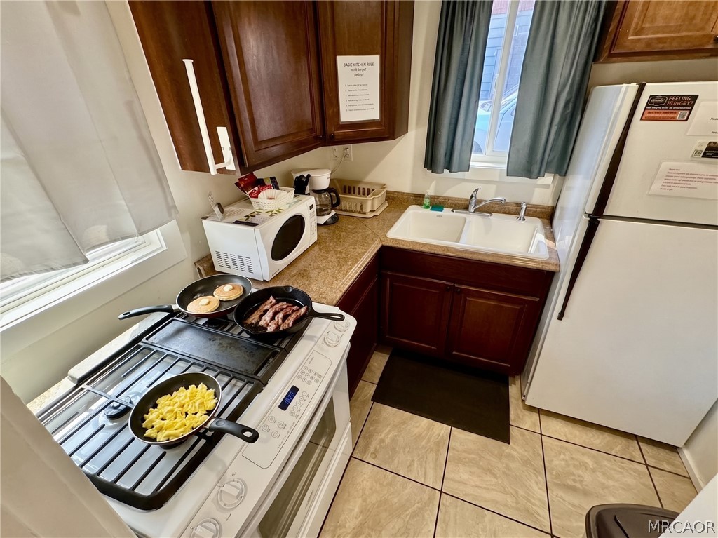 40105 Big Bear Blvd Boulevard Property Photo 9