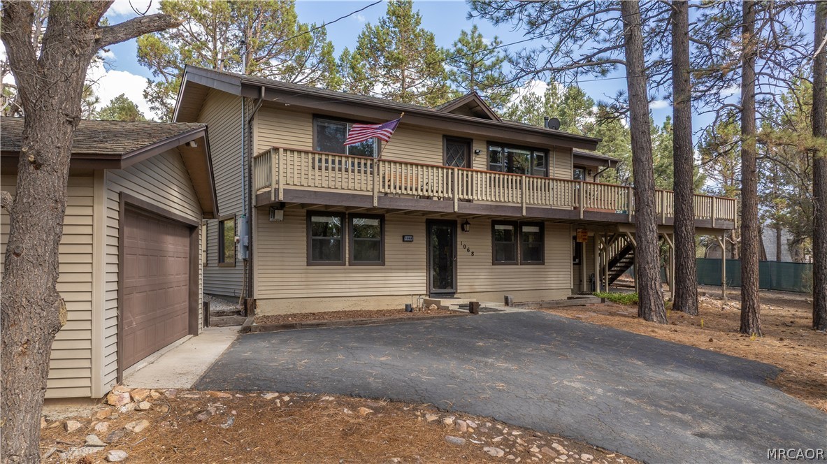 1068 Lookout Mountain Road Property Photo 1