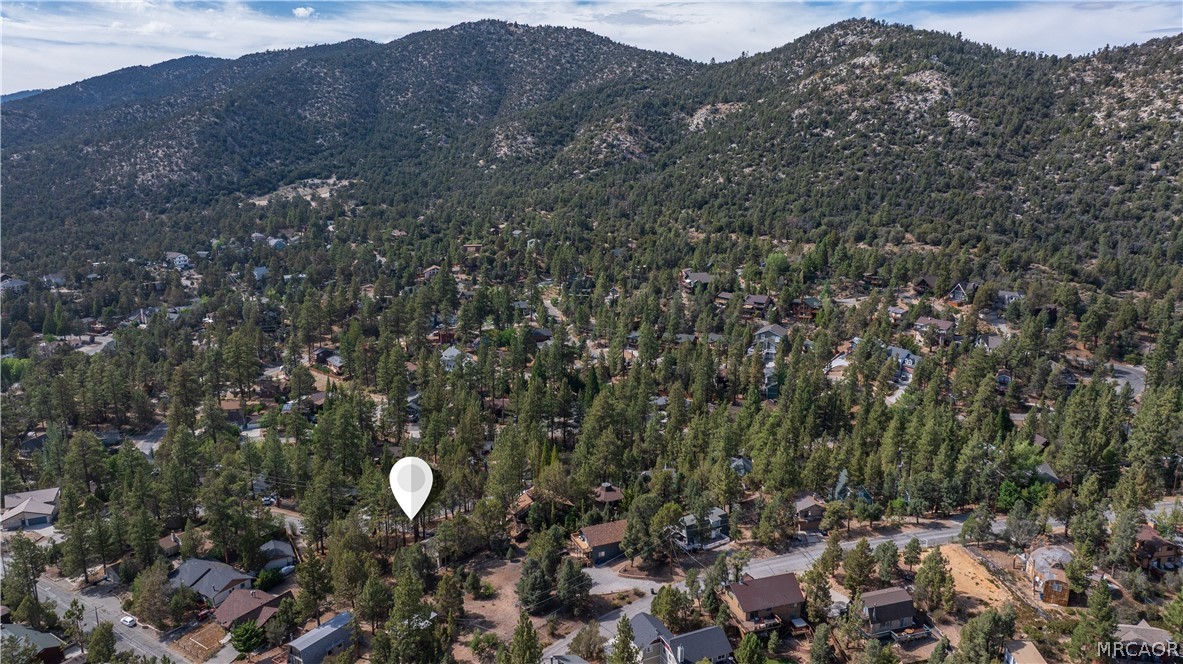 1068 Lookout Mountain Road Property Photo 4