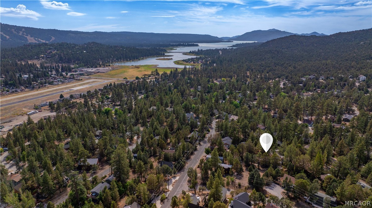 1068 Lookout Mountain Road Property Photo 5