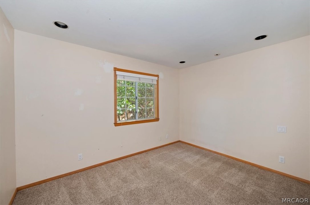 26620 Modoc Lane Property Photo 26