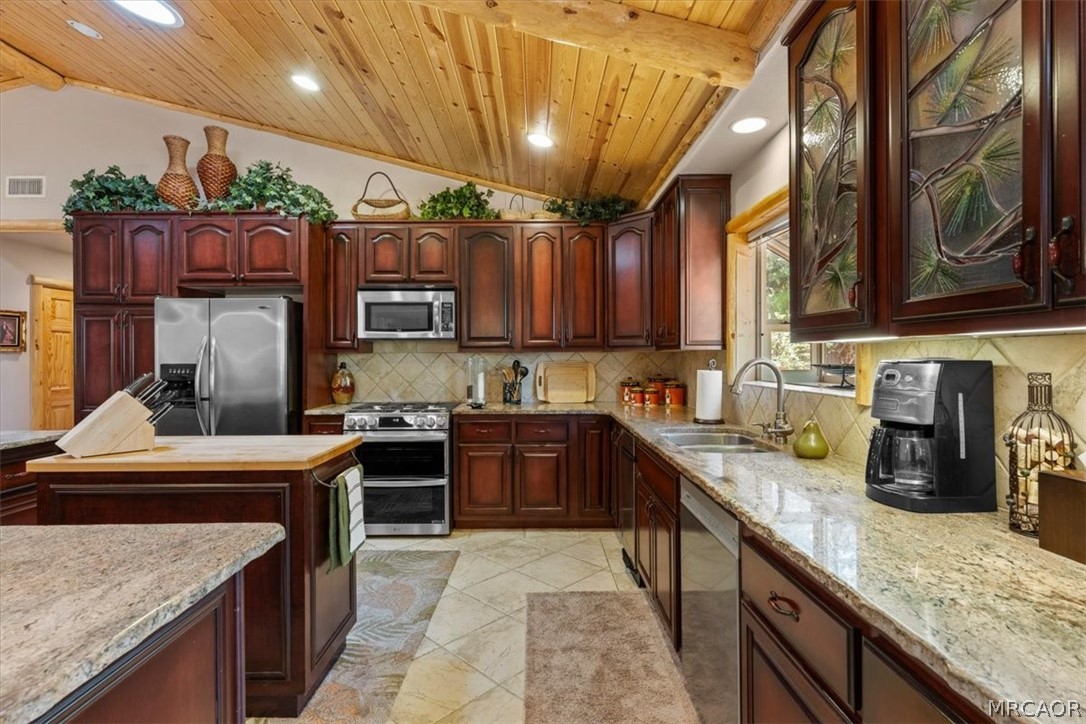 613 Cedar Glen Drive Property Photo 18
