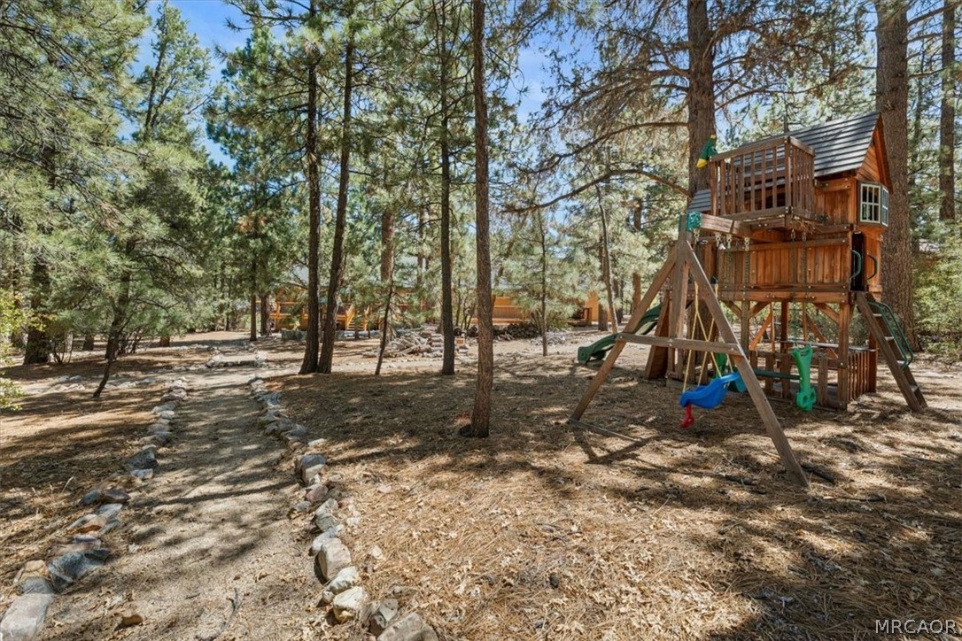 613 Cedar Glen Drive Property Photo 46