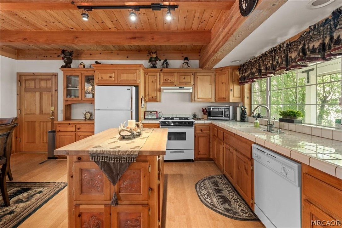 416 Pineview Drive Property Photo 11