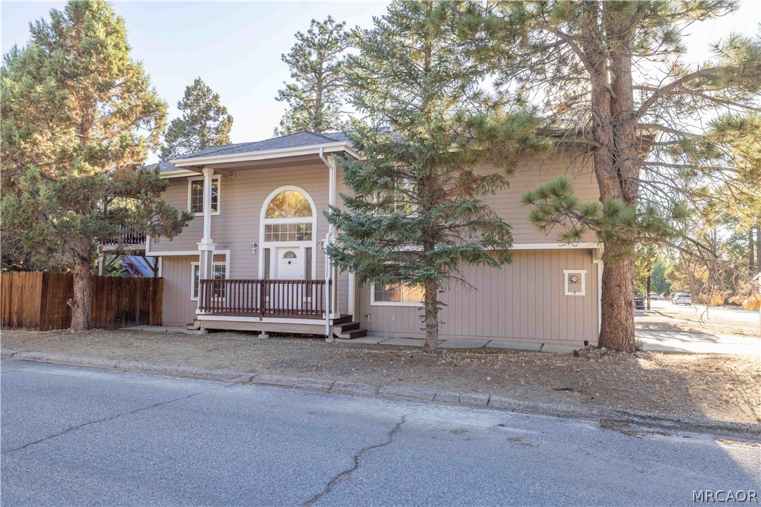 444 Elysian Boulevard Property Photo 1