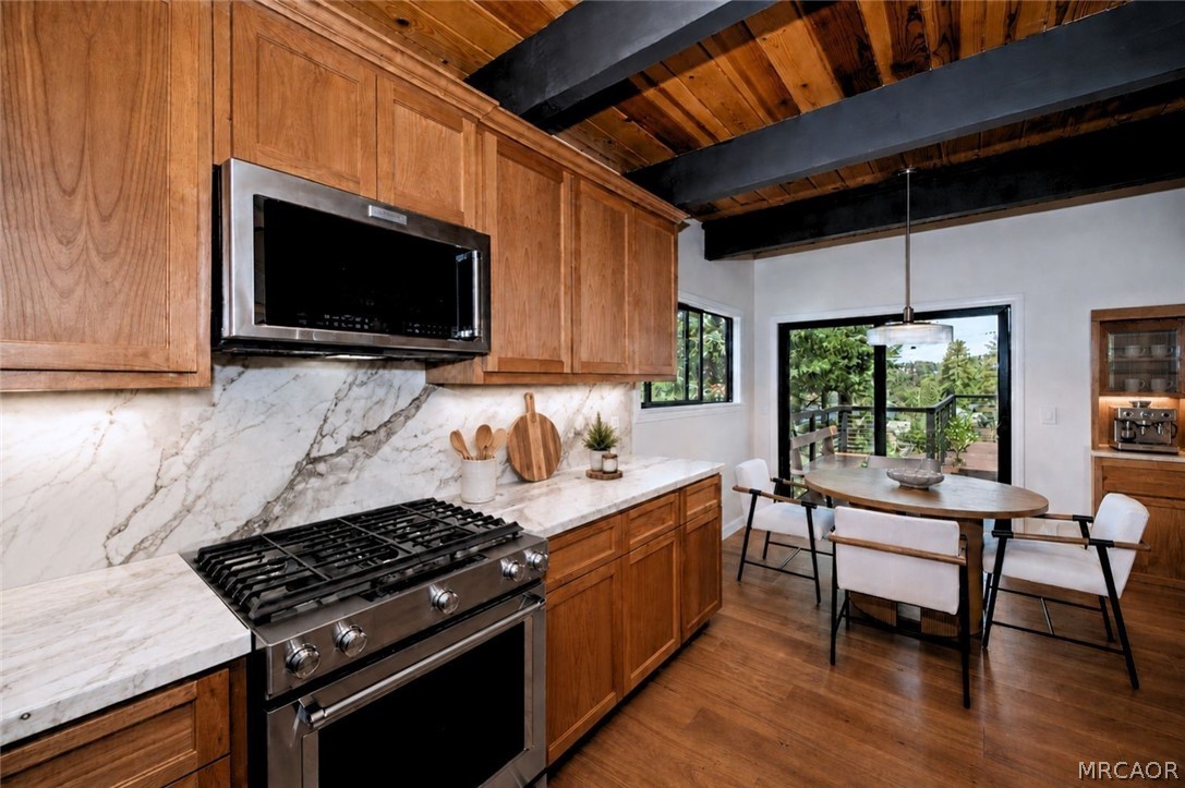 359 John Muir Road Property Photo 11