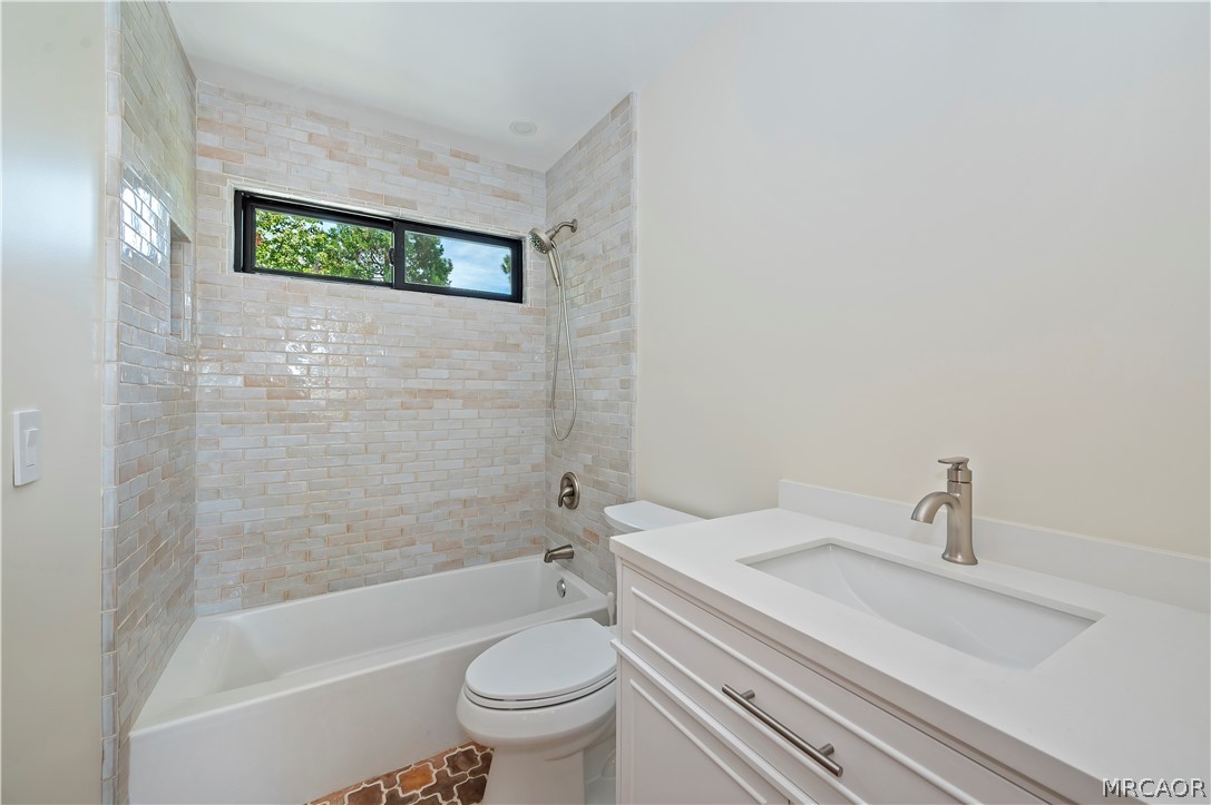 359 John Muir Road Property Photo 24