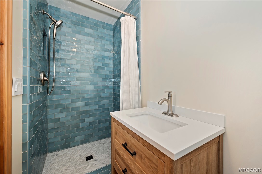 359 John Muir Road Property Photo 37