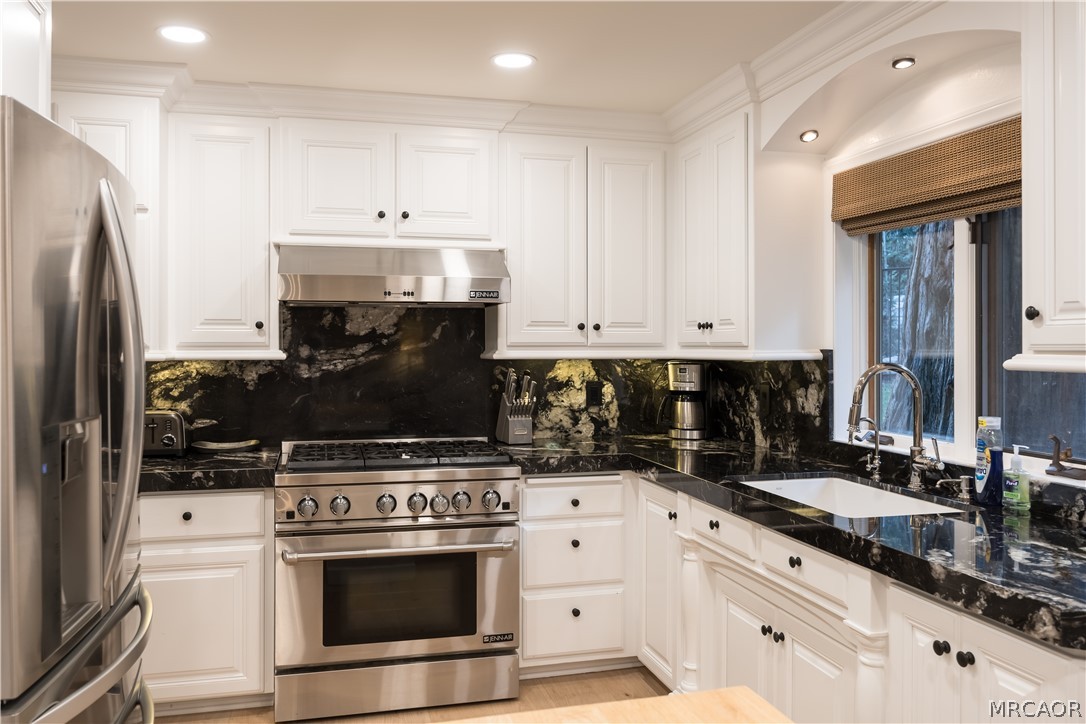 27598 Meadow Bay Drive Property Photo 19