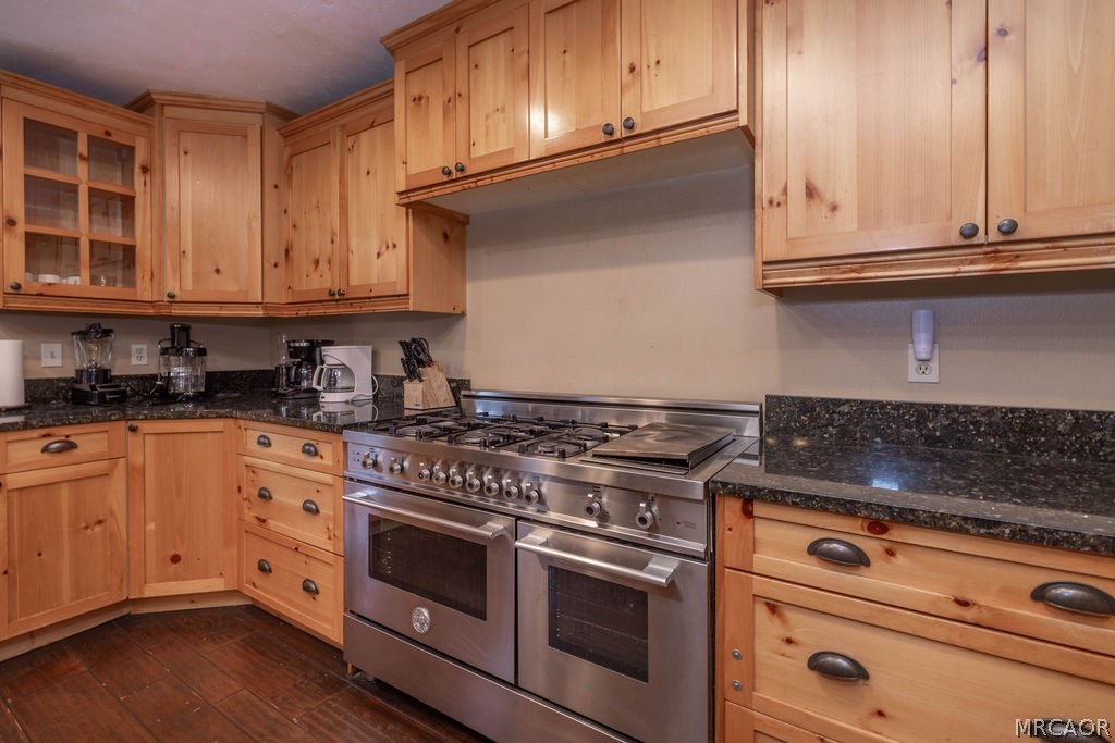 630 Summit Boulevard Property Photo 11