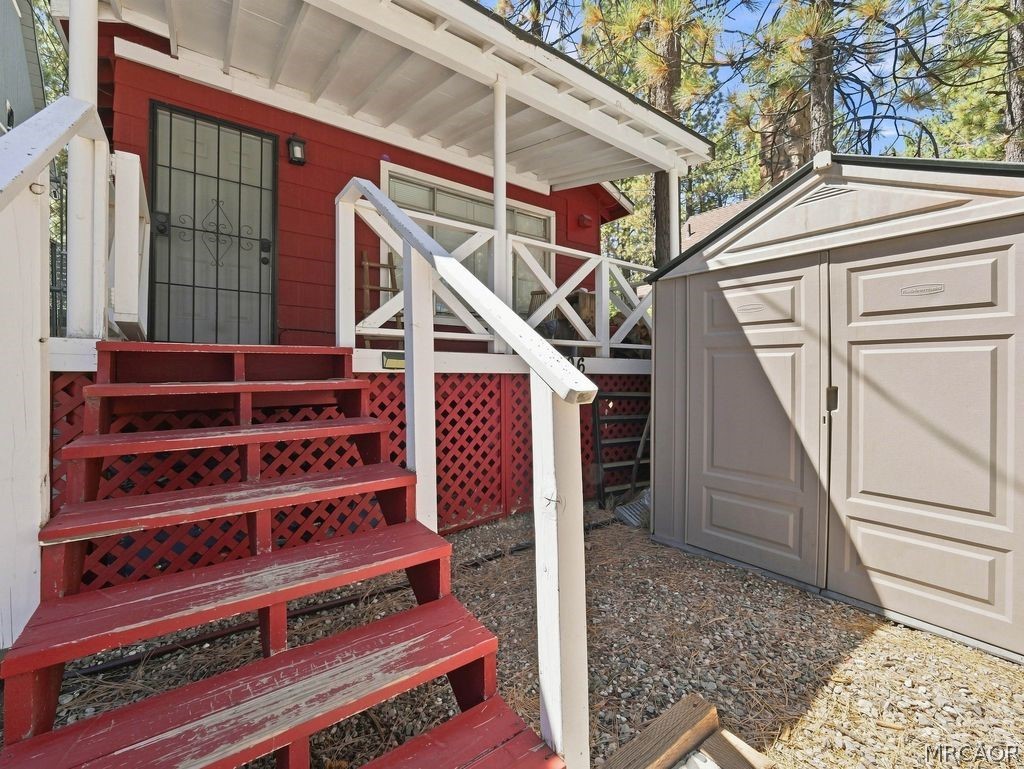 506 West Rainbow Boulevard Property Photo 8