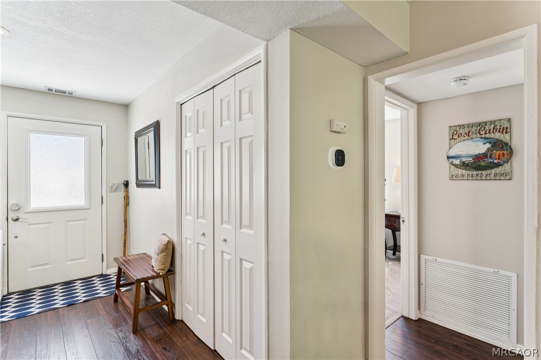 378 Oak Drive Property Photo 5