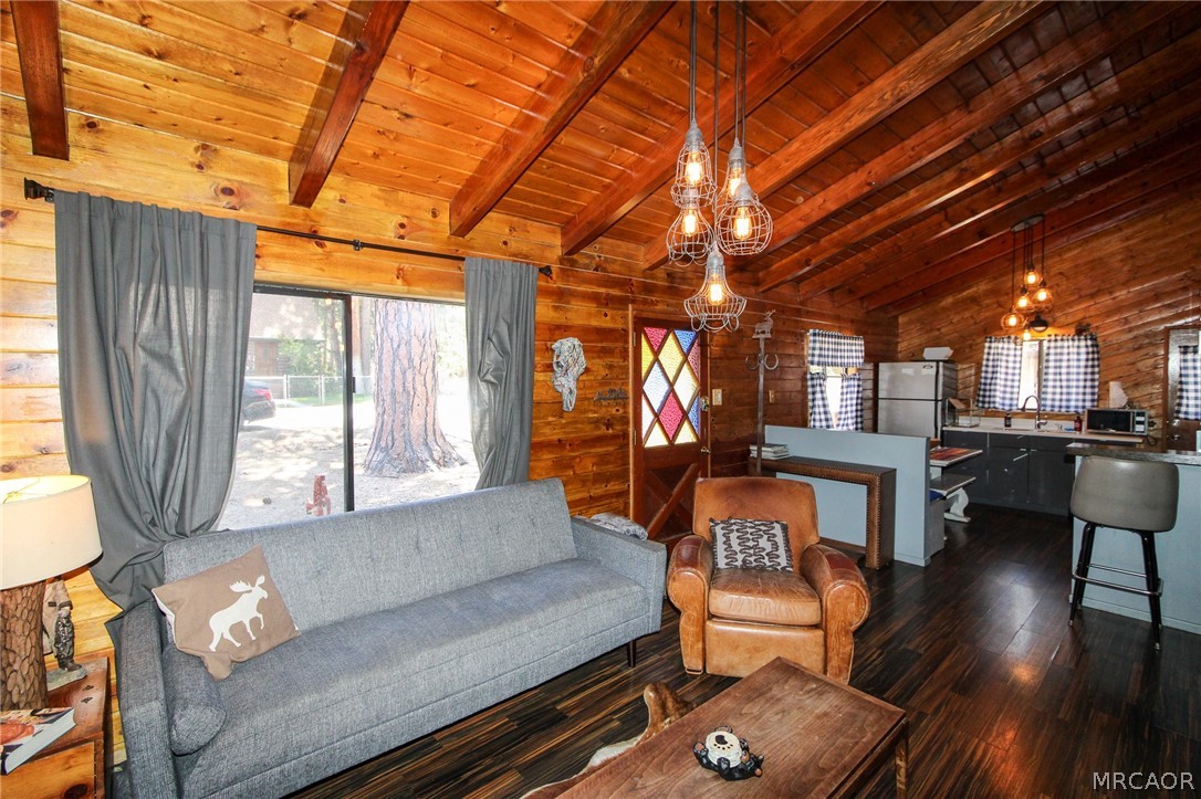 601 Elysian Boulevard Property Photo 5