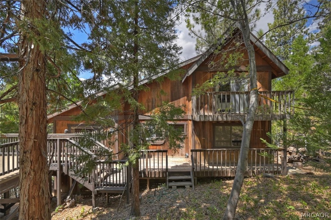 983 Teakwood Drive Property Photo 1
