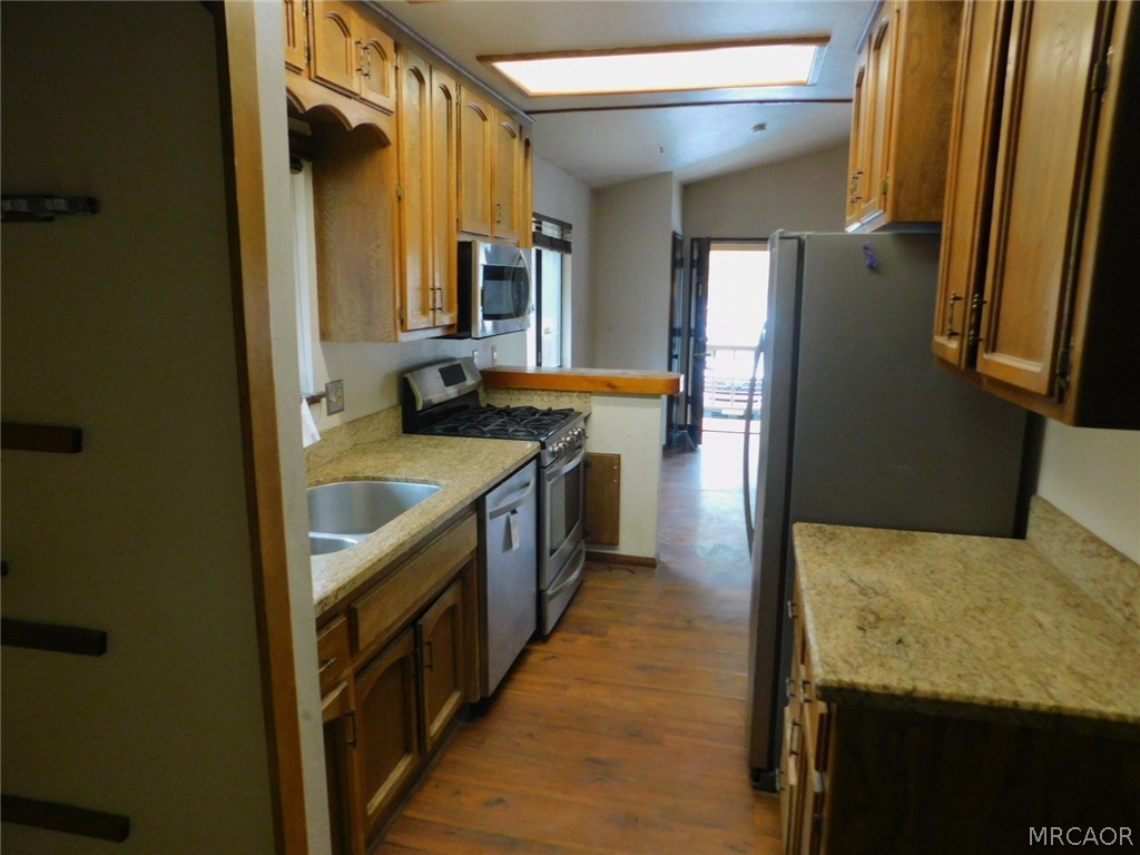 867 Ash Lane Property Photo 6