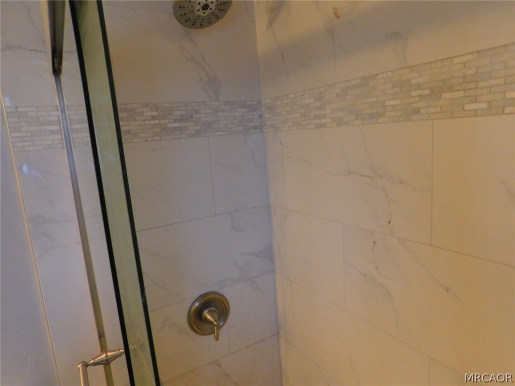 867 Ash Lane Property Photo 14