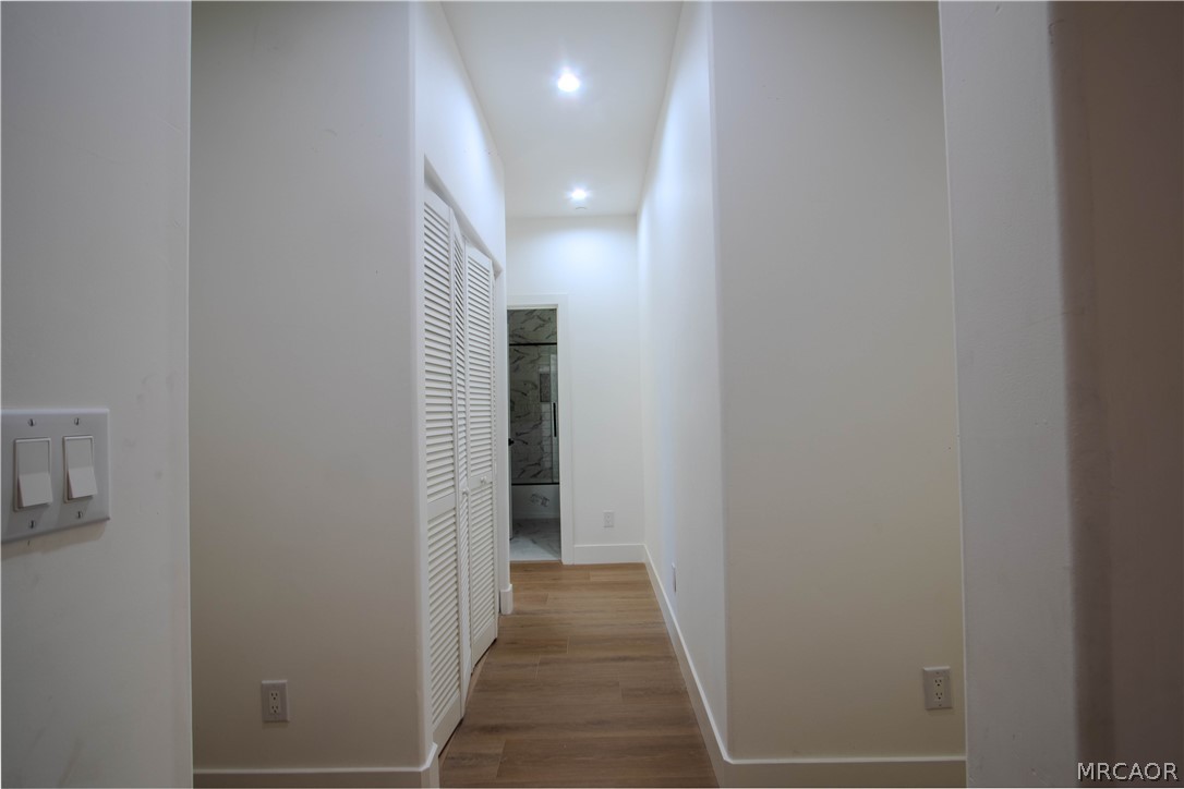 305 East Angeles Boulevard Property Photo 33