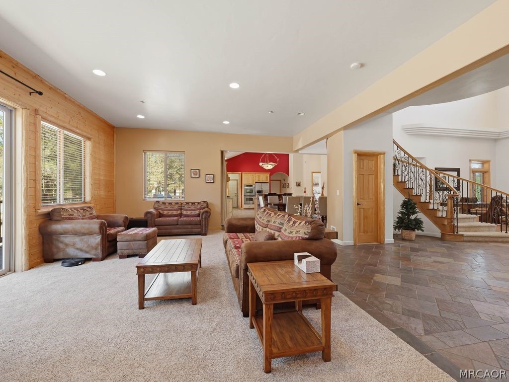 1099 Heritage Trail Property Photo 19