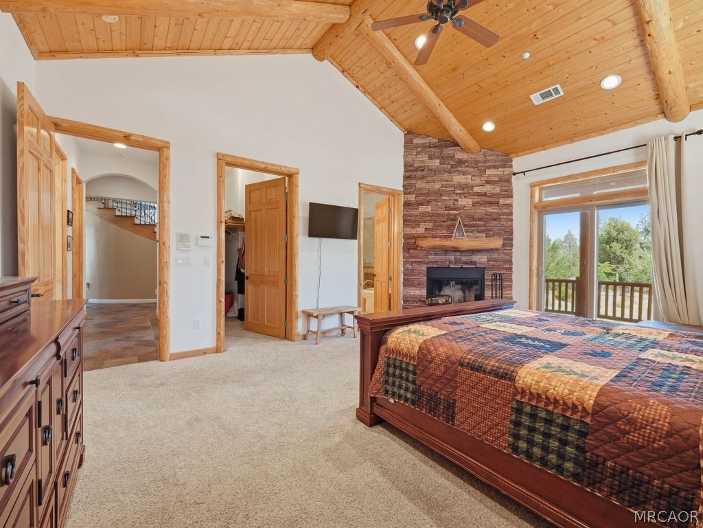 1099 Heritage Trail Property Photo 24