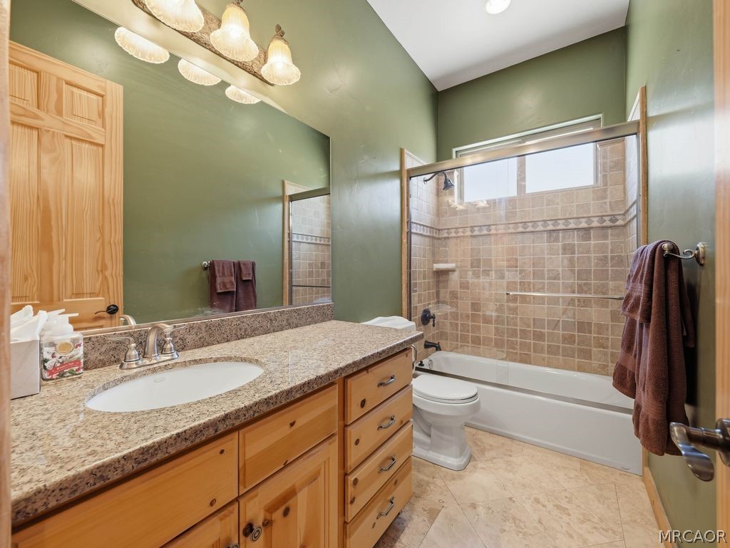1099 Heritage Trail Property Photo 34