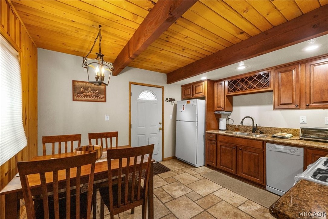 188 Imperial Avenue Property Photo 16