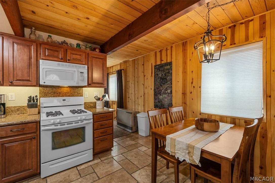 188 Imperial Avenue Property Photo 21