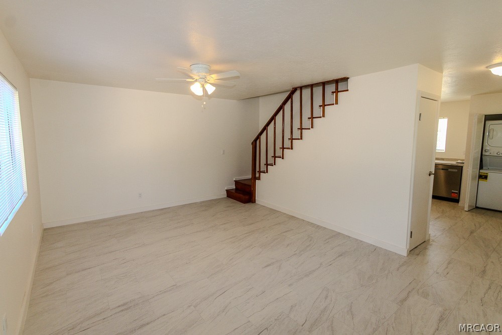 328 East Tiger Lily Drive Property Photo 2