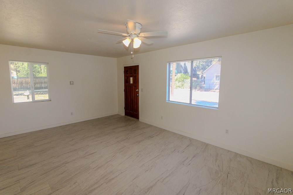 328 East Tiger Lily Drive Property Photo 4