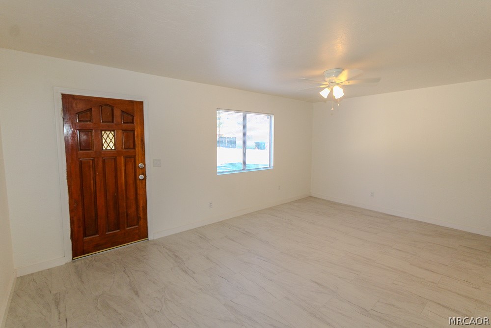 328 East Tiger Lily Drive Property Photo 5