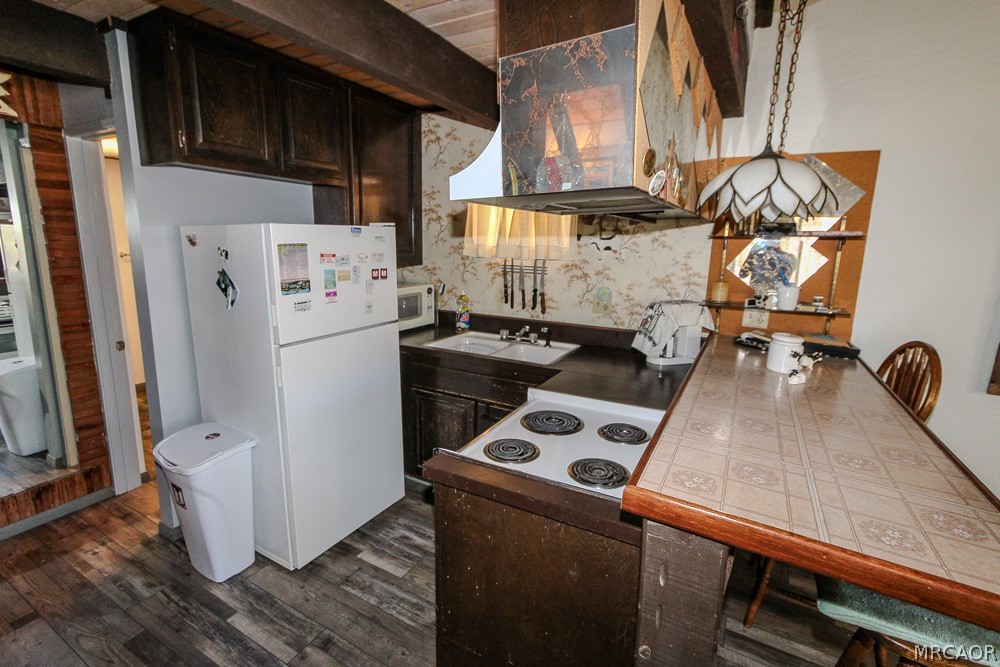 538 East Meadow Lane Property Photo 8