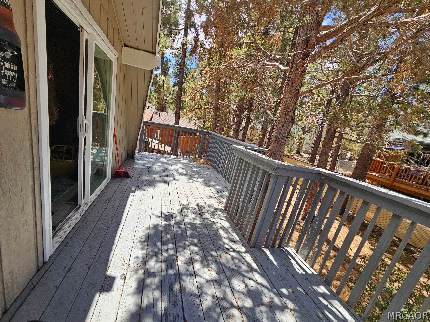 550 Pine Lane Property Photo 8