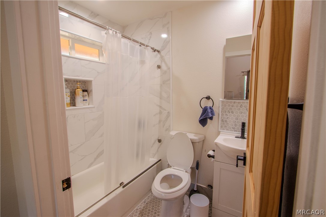 257 Imperial Avenue Property Photo 29