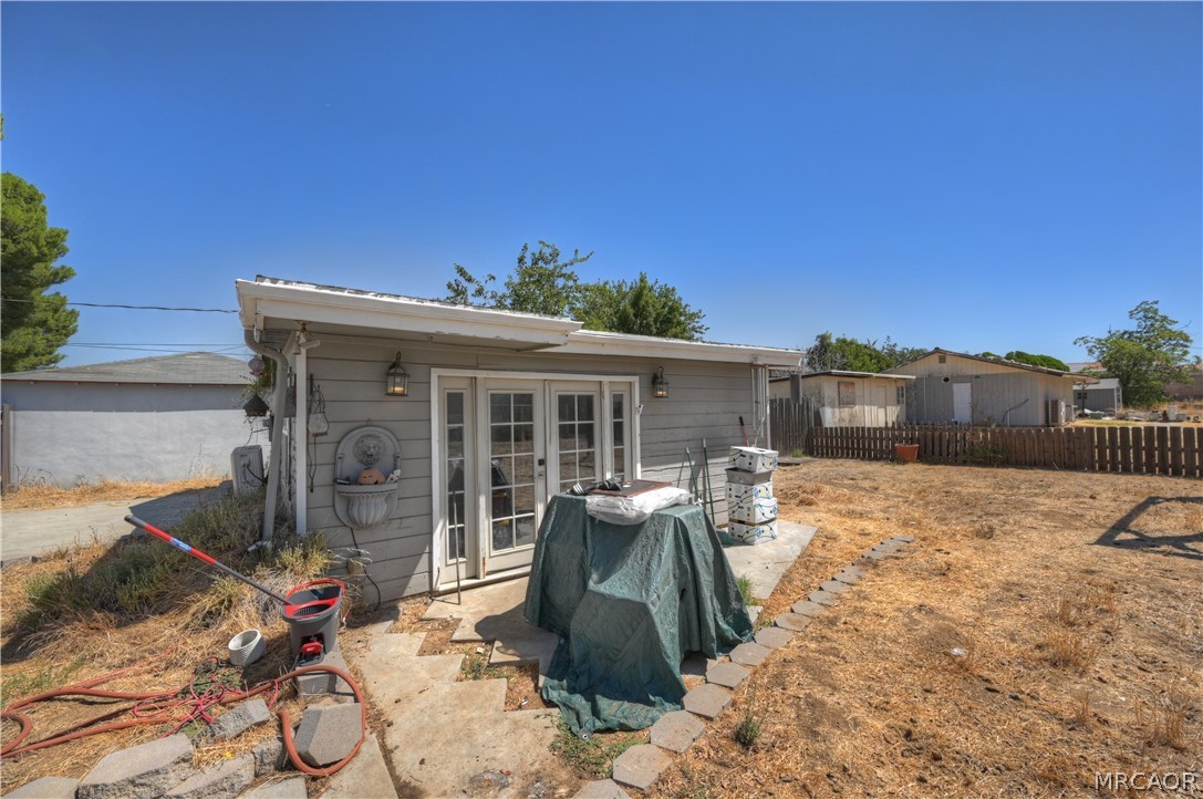 1320 Beaumont Avenue Property Photo 25