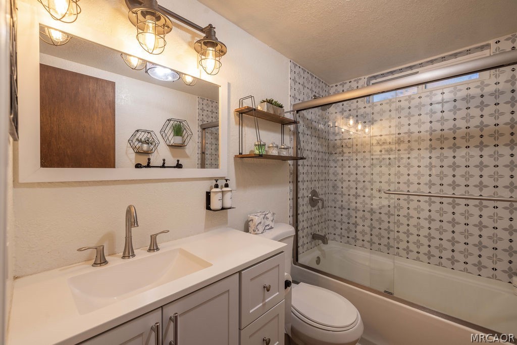 40173 Esterly Lane Property Photo 11