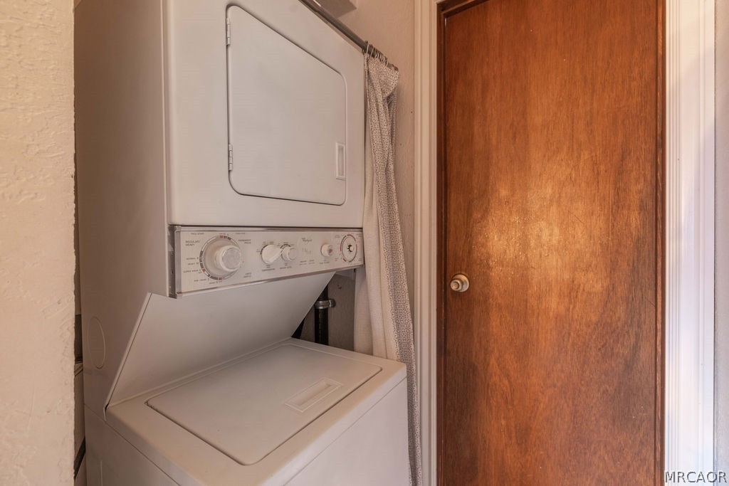 40173 Esterly Lane Property Photo 27
