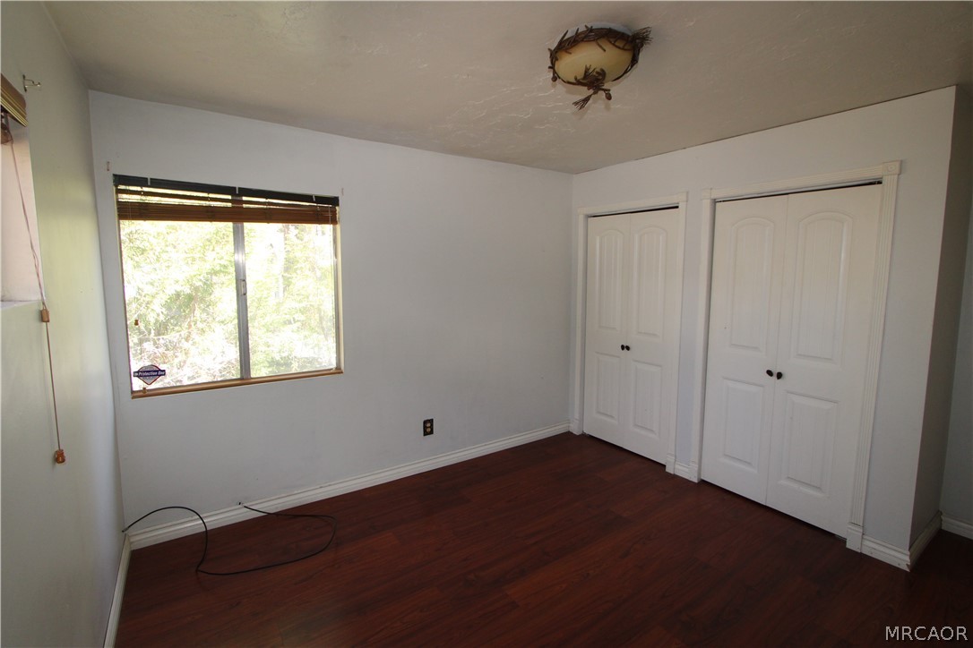 594 Lakewood Lane Property Photo 7