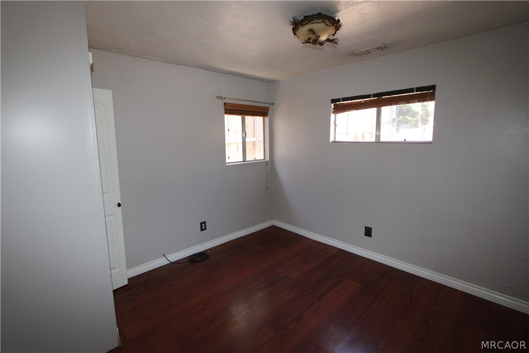 594 Lakewood Lane Property Photo 10