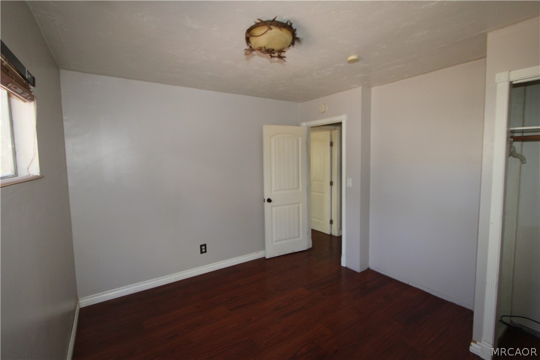 594 Lakewood Lane Property Photo 12
