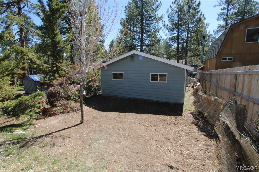 594 Lakewood Lane Property Photo 14