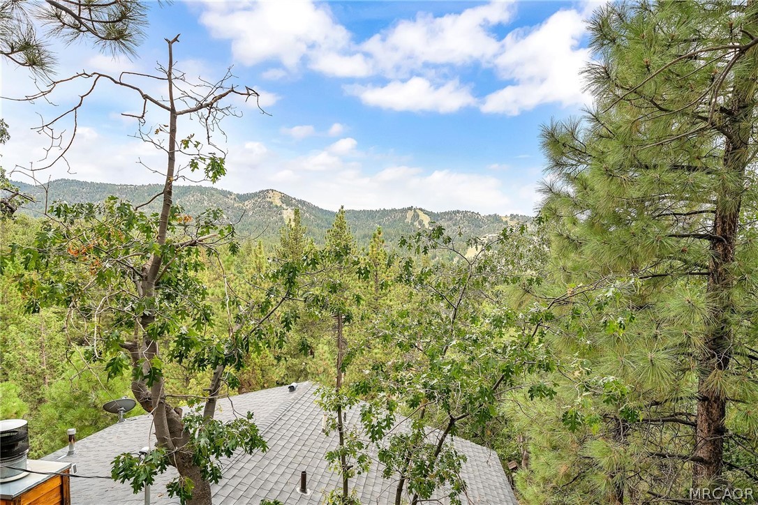 865 Menlo Drive Property Photo 2