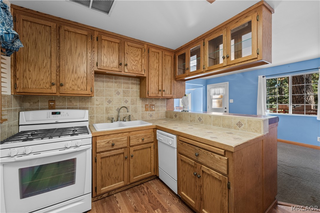 39251 Cedar Dell Road Property Photo 4