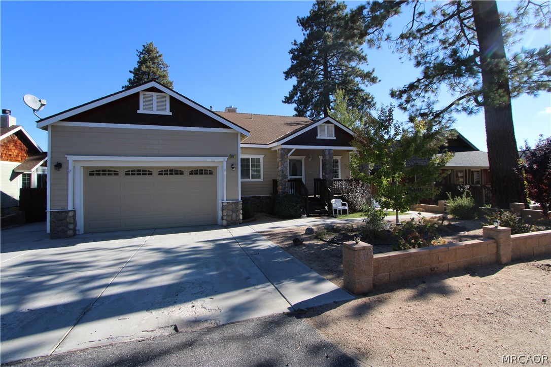 1625 Malabar Way Property Photo 1