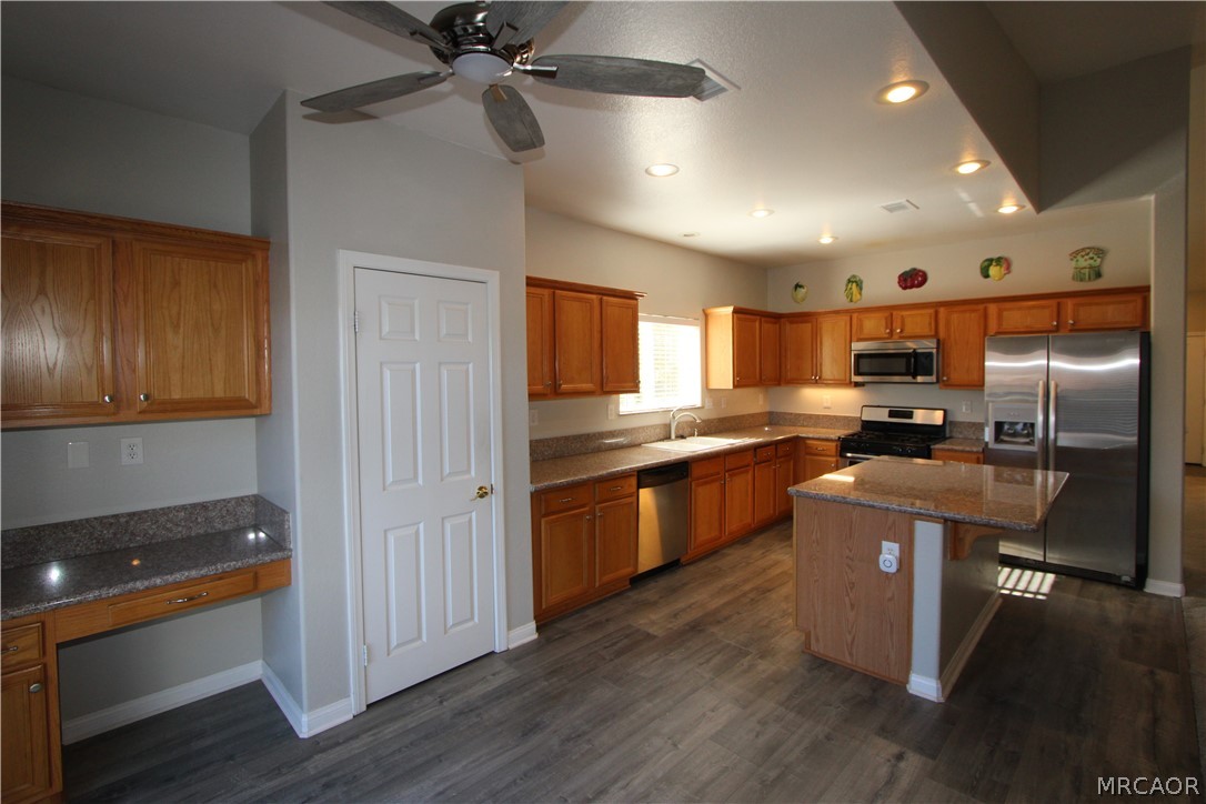 1625 Malabar Way Property Photo 12