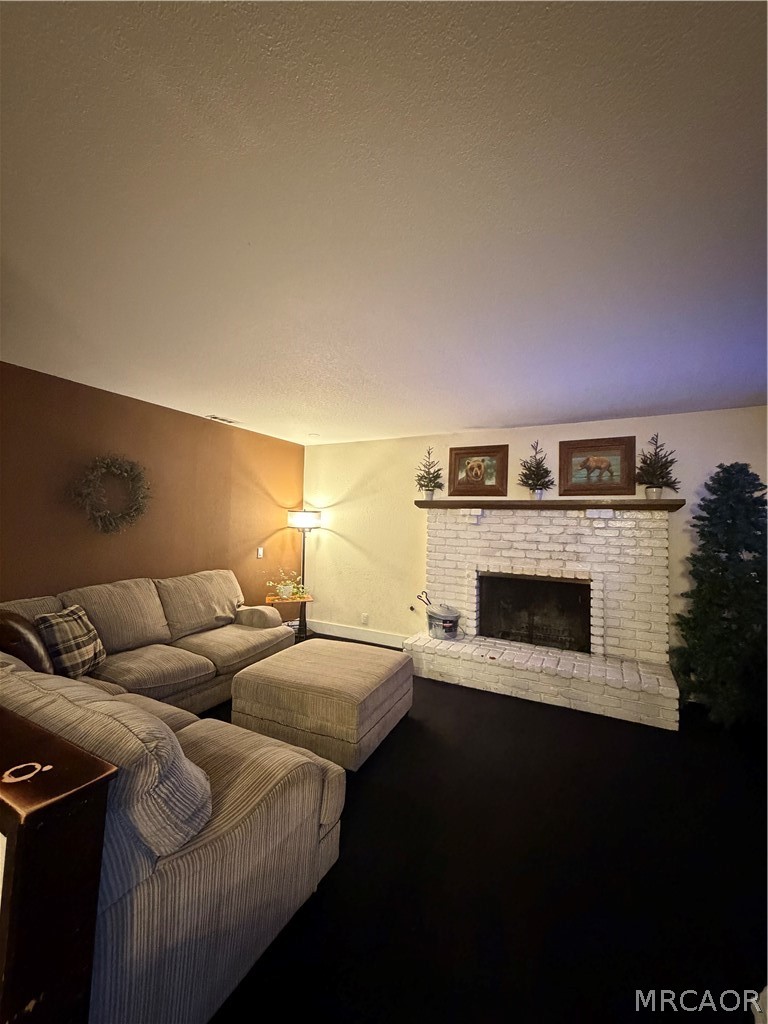 42870 Encino Road Property Photo 5
