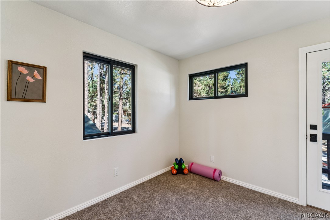 904 Angeles Boulevard Property Photo 24