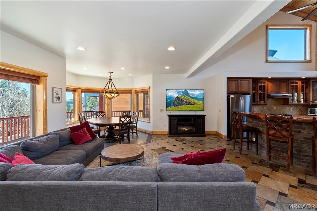 42324 Eagle Ridge Property Photo 8