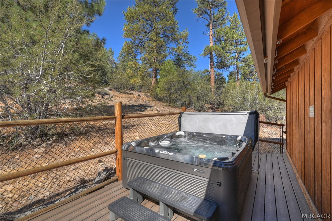 400 Sunrise Way Property Photo 8