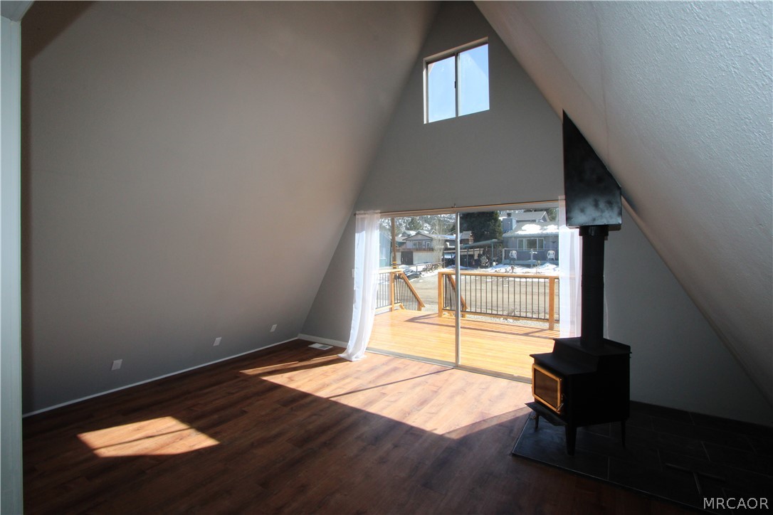 2183 6th Lane Property Photo 2